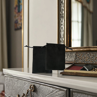 Pochette à bijoux en daim noir de haute qualité, personnalisable en couleur et taille, avec cordon de serrage, impression de logo, emballage cadeau, organisateur pour colliers/boucles d'oreilles