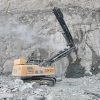 Machine de forage hydraulique DTH pour l'exploitation minière en carrière, diamètre 115-140 mm, profondeur 30-40 m, haute efficacité