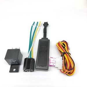 Mini traceur GPS en temps réel - Dispositif de localisation GPS connecté au réseau pour la gestion de flotte et le suivi des véhicules - Product Image 3