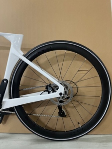 <span class=keywords><strong>Bicicleta</strong></span> de Carretera R10pro Disc Aero de Carbono 700C SENSAH 2-11S 22 Velocidades con Frenos de Disco Hidráulicos y Cableado Interno Completo - Product Image 6