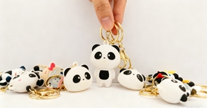 Đáng yêu panda thiết kế <span class=keywords><strong>PVC</strong></span> móc khóa với phần cứng vàng cho bộ sưu tập & Quà lưu niệm - Product Image 5