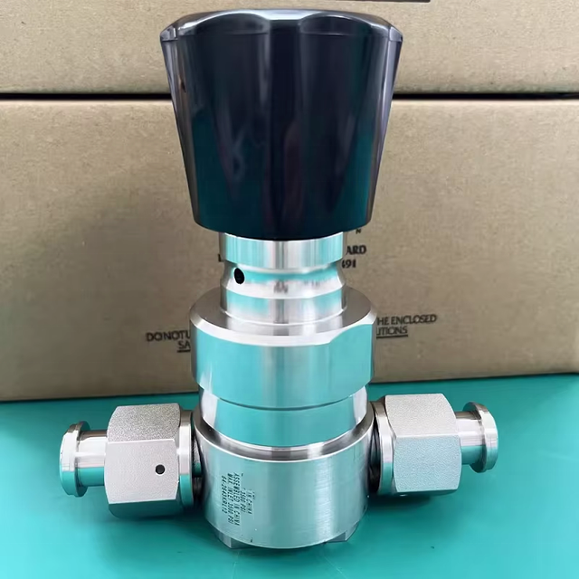Brand New 64-2646KRT20 316L Stainless Steel Differential Pressure Regulator for Air with 1 Year Warranty