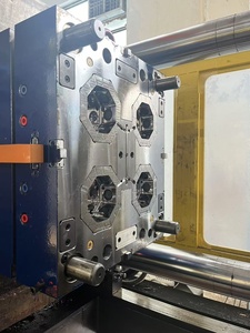 Petite machine de fabrication de plastique de moulage par injection à grande vitesse - Product Image 3