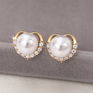 Orecchini a Forma di Cuore per Donne, Design Minimalista e Delicato, Accessori per Orecchie da Indossare Quotidianamente - Product Image 5