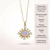Pendentif ovale en calcédoine rose avec accents de quartz opalite, laiton massif plaqué or 18 carats, collier chaîne fait main pour femme