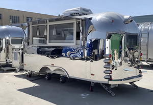 Remorque <span class=keywords><strong>de</strong></span> restauration pour la fête du Super Bowl avec des ailes <span class=keywords><strong>de</strong></span> poulet, des sliders et des nachos garnis, des plateaux pour le jour du match, parfaits pour les soirées <span class=keywords><strong>de</strong></span> spectation et les tailgates - Product Image 3