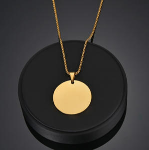 <span class=keywords><strong>Pendentif</strong></span> Rond Lisse en Acier Inoxydable Personnalisé DIY Gravé au Laser Lettre <span class=keywords><strong>Photo</strong></span> Collier Titane Acier Etiquettes Collier - Product Image 5