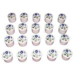 Boîtes à bijoux durables faites à la main avec incrustations de marbre blanc et motifs floraux, fabriquées en Inde, cadeau d'affaires de haute qualité - Product Image 1