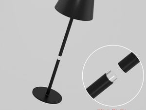 <span class=keywords><strong>Lampe</strong></span> <span class=keywords><strong>de</strong></span> table moderne sur pied avec lumière RVB, design bouteille <span class=keywords><strong>de</strong></span> vin, pour bar et restaurant, veilleuse d'ambiance <span class=keywords><strong>de</strong></span> comptoir - Product Image 4