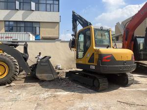 รถขุดตีนตะขาบ Volvo EC55D มือสอง สภาพดี ชั่วโมงการทำงานต่ำ น้ำหนักใช้งาน 5 ตัน บุ้งกี๋ 3 เมตร มอเตอร์พร้อมส่ง ที่เซี่ยงไฮ้ - Product Image 4