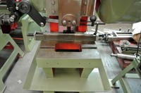Machine à œillets entièrement automatique à grande vitesse, machine à œillets, machine à boutons