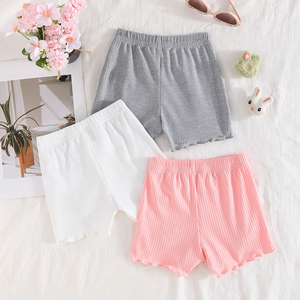 Vêtements pour bébé, shorts imprimés mignons et décontractés pour l'été, respirants pour les petites filles, trois paires multicolores - Product Image 2