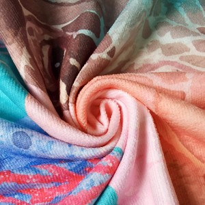 สำหรับฤดูร้อน ผ้าขนหนูชายหาดพิมพ์ลายแห้งเร็วสำหรับผู้ใหญ่ ผ้าใยละเอียดพิเศษ ป้องกันแสงแดด ซึมซับน้ำได้ดี ผ้าขนหนูอาบน้ำสำหรับว่ายน้ำกลางแจ้ง - Product Image 2