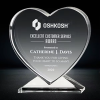 Vente chaude Trophée en cristal K9 avec logo personnalisé Forme de cœur classique Plaque en verre vierge Récompenses Artisanat personnalisé