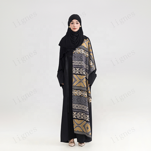 Venta al por mayor <span class=keywords><strong>de</strong></span> vestidos largos lisos <span class=keywords><strong>de</strong></span> alta gama para mujeres musulmanas. Elegantes vestidos largos <span class=keywords><strong>de</strong></span> Abbas multicolores impresos digitalmente. - Product Image 1