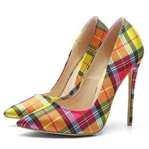 Escarpins à talons aiguilles de 10 cm pour femmes, grande taille 45, style tartan coloré, bout pointu - Product Image 2