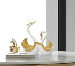 Lovers swan resin ornaments housewarming new home living room porch TV cabinet wine decorative arts crafts combination