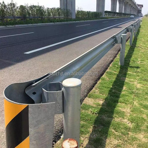Barriere di collisione autostradale per strade rurali Anti-corrosione tre-Wave parapetti in acciaio travi ondulate colonne Guardrail pannelli - Product Image 2