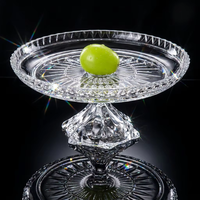 Plateau à fruits rond transparent en verre cristallin personnalisé avec base pour fêtes et événements