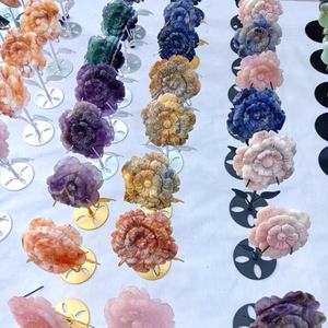 Venta al por mayor de piedras preciosas, materiales mixtos, espeleología de flores con Base de Metal, Rosa curativa, artesanía excavada para decoración de bodas - Product Image 2