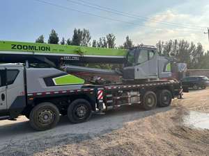 Grúa Zoomlion ZTC350 de 35T de segunda mano, aprobada por la EPA, para trabajos de elevación de infraestructuras pesadas - Product Image 4