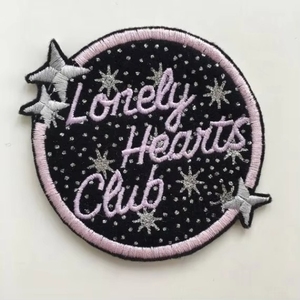 Parche Bordado de Estrella 'Lonely Hearts Club', Aplique de Estrella con Hilo Plateado y Letra Rosa <span class=keywords><strong>Pastel</strong></span> para Chaqueta, Mochila, Estilo Gótico - Product Image 1