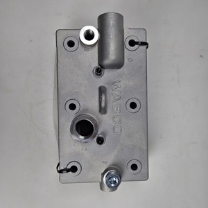 <span class=keywords><strong>Testa</strong></span> del cilindro del compressore del freno pneumatico del motore K6100 parti del camion S18DA3509002A - Product Image 5