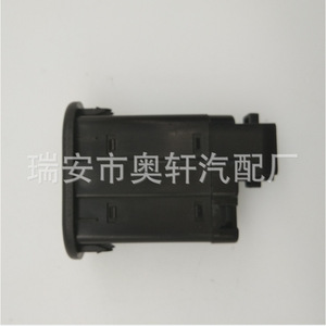 สวิตช์ยกกระจก 96179135 สำหรับอะไหล่ทดแทนรถยนต์เดวู - Product Image 1