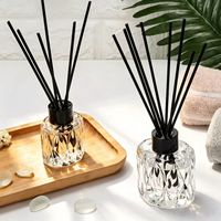 En gros, Flacon diffuseur en verre de luxe 50ml 100ml, pour ensemble d'aromathérapie à bâtonnets, vide, sérigraphie, forme losange, décoration intérieure