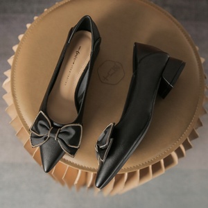 Nuove <span class=keywords><strong>Scarpe</strong></span> Eleganti da Donna Primavera 2026, Stile Fata con Fiocco, <span class=keywords><strong>Tacco</strong></span> <span class=keywords><strong>Basso</strong></span>, Punta Affusolata, Versatili e Comode - Product Image 3