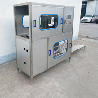 Ligne de production de remplissage d'eau haute vitesse pour fûts de 5 gallons, machine de lavage, remplissage et bouchage de grands seaux d'eau pour usine de production d'eau
