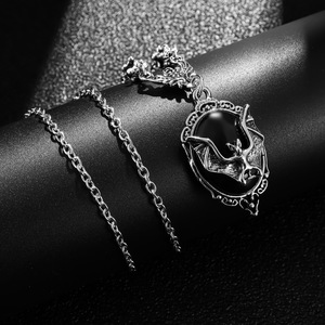 Regalo di natale di Halloween in lega nera Witch Choker Bat collana maglione catena ovale ciondolo collana per <span class=keywords><strong>uomo</strong></span> - Product Image 5