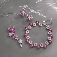 Boucles d'oreilles élégantes en forme de fleur, bracelet serti de diamants, chaîne en forme de O, ensemble de bijoux de luxe en trois pièces