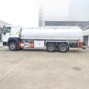 Camion-citerne HOWO 6x4 fabriqué en Chine, en vente en Papouasie-Nouvelle-Guinée à prix avantageux. - Product Image 4