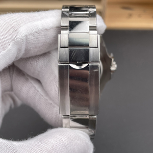 Utilisation de diamants de qualité supérieure et respectation du concept de conception méticuleuse de la haute couture, montres mécaniques - Product Image 3