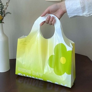 Bolsa de compras de plástico comercial personalizada para joyería, bolsa de embalaje gruesa para tienda de ropa, bolsa de regalo. - Product Image 5