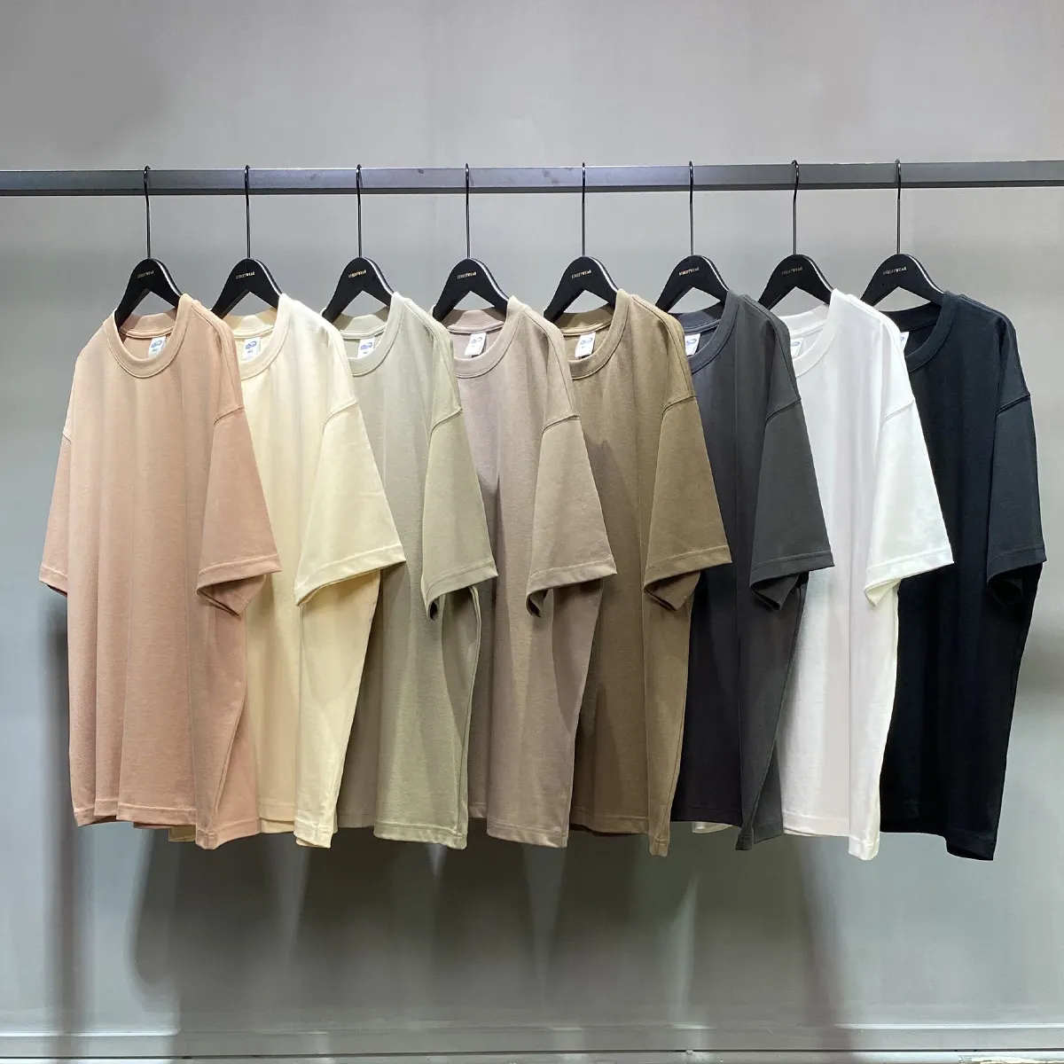 Plain black drop shoulder blank in bulk oversize men personalizza le tue magliette di marca