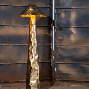 Lampe de sol en forme de champignon, style Wabi Sabi, base en métal doré, éclairage décoratif pour la maison, lampe à économie d'énergie, couverture de 10 à 15 m² - Product Image 1