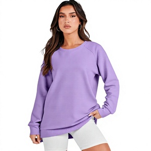 Sweat-shirt d'hiver personnalisé pour femme, 100 % coton molletonné, col rond, avec broderie délavée à l'acide et design streetwear imprimé sur mesure - Product Image 5