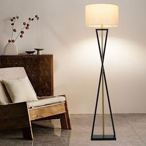 <span class=keywords><strong>Lampadaire</strong></span> Sablier Moderne Minimaliste de Luxe Léger pour Hôtel, Salon, Chambre à Coucher, Décoration Artistique Ins - Product Image 1