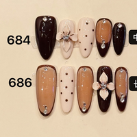 1251-1255 Kuku Palsu Buatan Tangan 10pcs Bahan Press-On Model Almond Desain Ukiran Bunga Kustom Modis Persegi untuk Jari