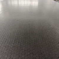 Contreplaqué HEX antidérapant de première qualité ForaKing, filmé, âme en bouleau massif, résistant au feu, design moderne, 1220-2440 mm, pour usage extérieur, hôtel