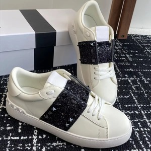 Chaussures de marche en cuir haut de gamme de créateur, baskets blanches à plateforme rehaussante avec rivets, baskets décontractées pour hommes Bottega - Product Image 2