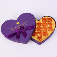 Caja de Regalo de Chocolate Rígida en Forma de Corazón con Lazo de Satén, Impresión Personalizada en Lámina Dorada e Inserto Dorado Preformado para Regalo de San Valentín