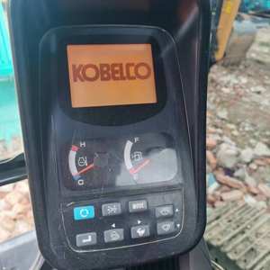 Excavatrice d'occasion Kobelco SK75, marque japonaise d'origine, 7,5 tonnes, petite excavatrice, mini-excavatrice à chenilles en caoutchouc - Product Image 3