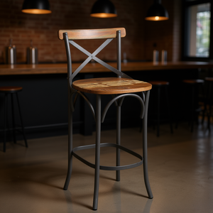 Chaise de bar en bois recyclé multicolore, durable et élégante - Product Image 2