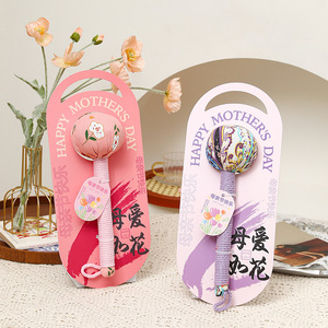 Nuovo <span class=keywords><strong>Regalo</strong></span> per la Festa della Mamma 2026 per Madre o Suocera, Set Souvenir di Alta Qualità con Martello di Artemisia, Pratico e Creativo - Product Image 4
