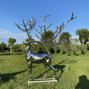 Escultura Abstracta de Ciervo en Acero Inoxidable, para Montar en el Suelo, Hecha a Mano, Pieza de Arte Decorativa para Exteriores - Product Image 1
