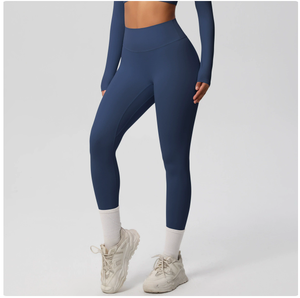 Women's Eco-Friendly Polyester Seamless Yoga Set Short Sleeve Top High Waist Ruched Butt <b>Scrunch</b> <b>Leggings</b> Gym Fitness Outfit - Product Image 3