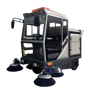 Autolaveuse autoportée pour le nettoyage des routes et des sols - Product Image 1